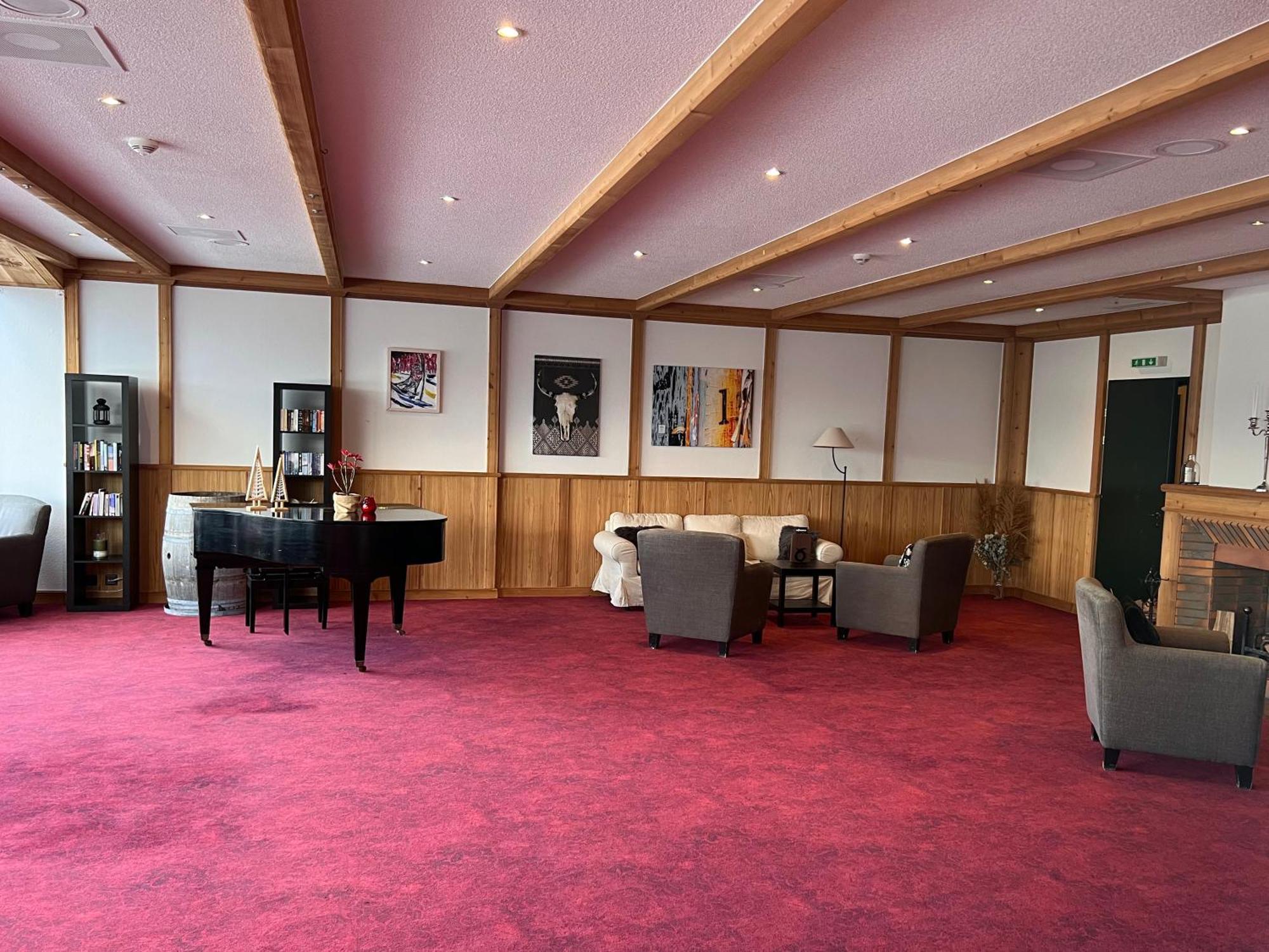 Hotel Chalet Royal Вейзоназ Екстериор снимка