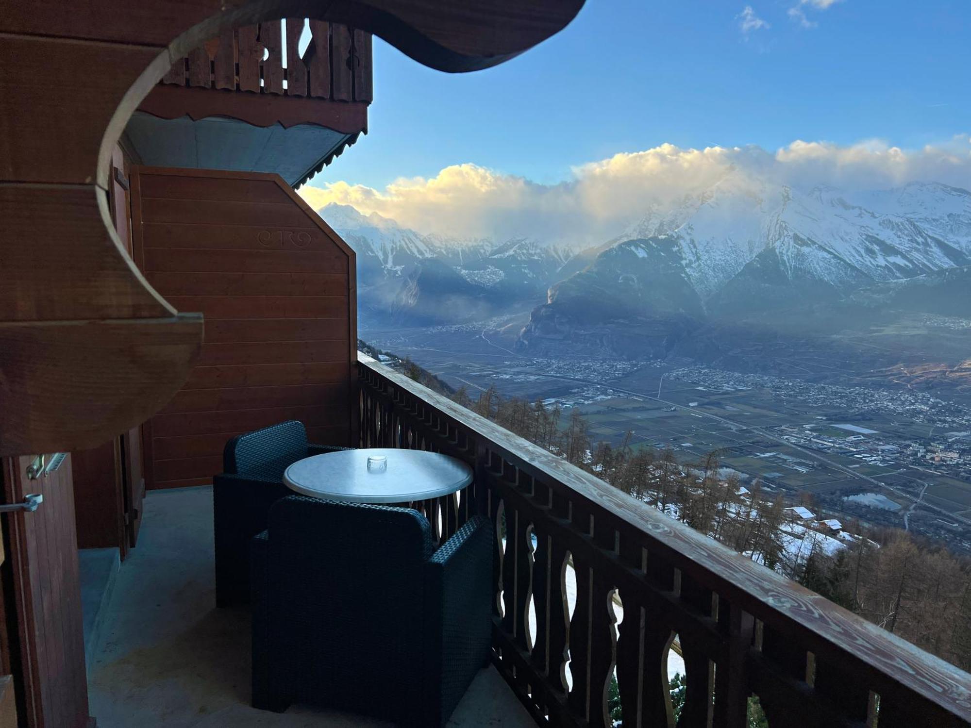 Hotel Chalet Royal Вейзоназ Екстериор снимка