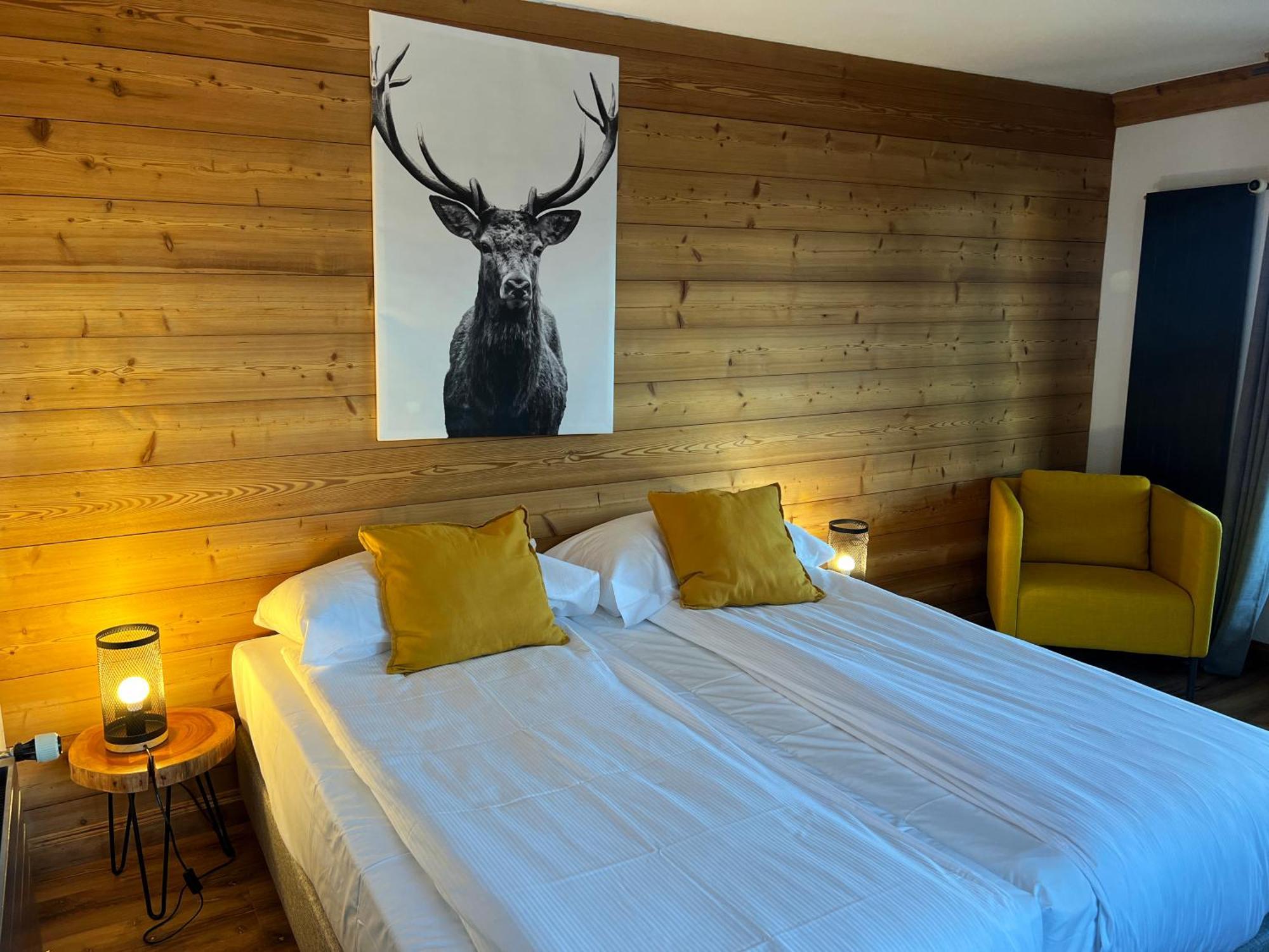 Hotel Chalet Royal Вейзоназ Екстериор снимка