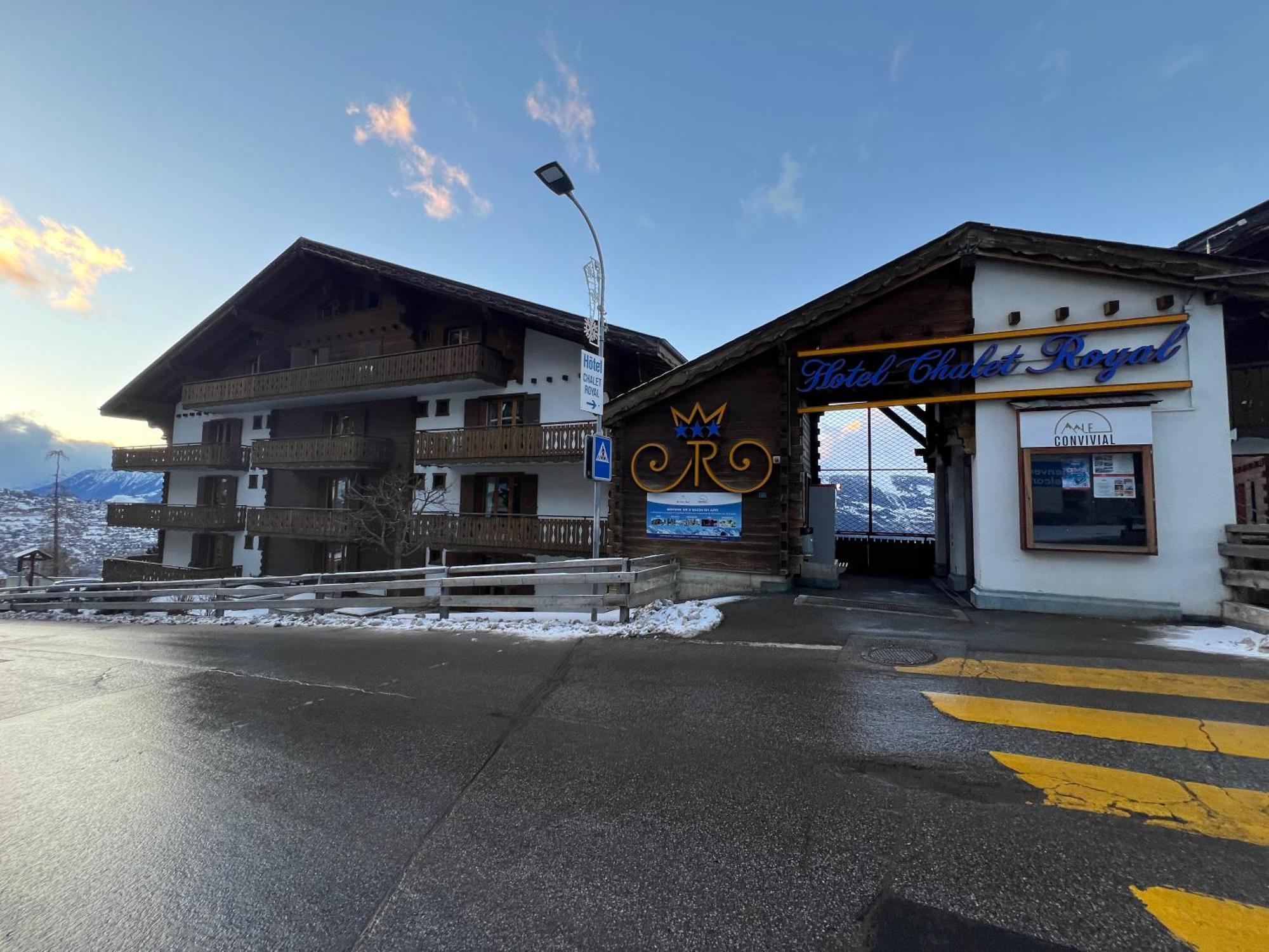Hotel Chalet Royal Вейзоназ Екстериор снимка