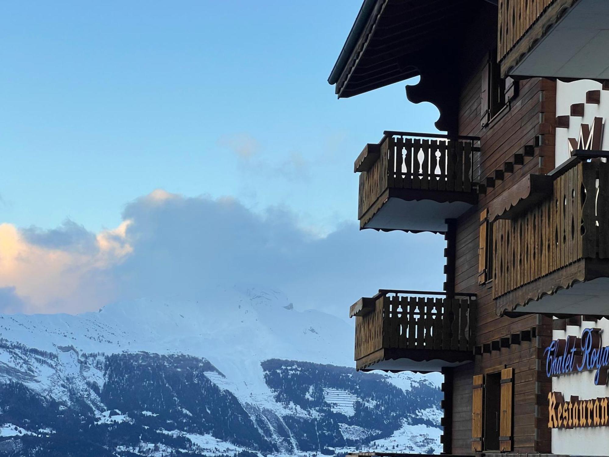 Hotel Chalet Royal Вейзоназ Екстериор снимка
