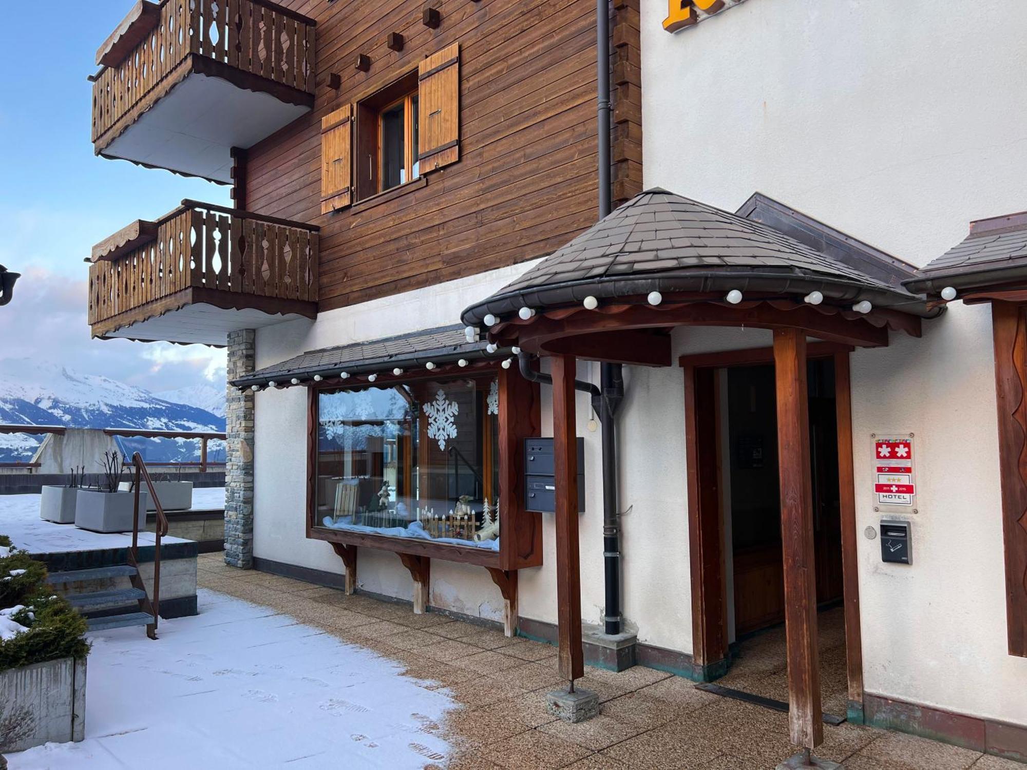 Hotel Chalet Royal Вейзоназ Екстериор снимка